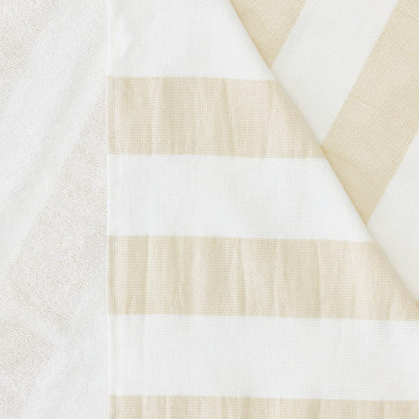 sand-towel-5_600x.jpg